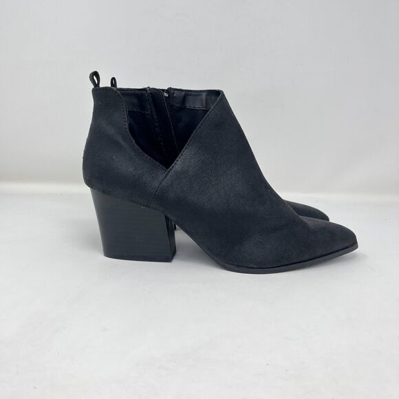Qupid Chunky Block Heels Black Pointed Toe Casual Boots Women's Size 7.5 - Picture 1 of 10